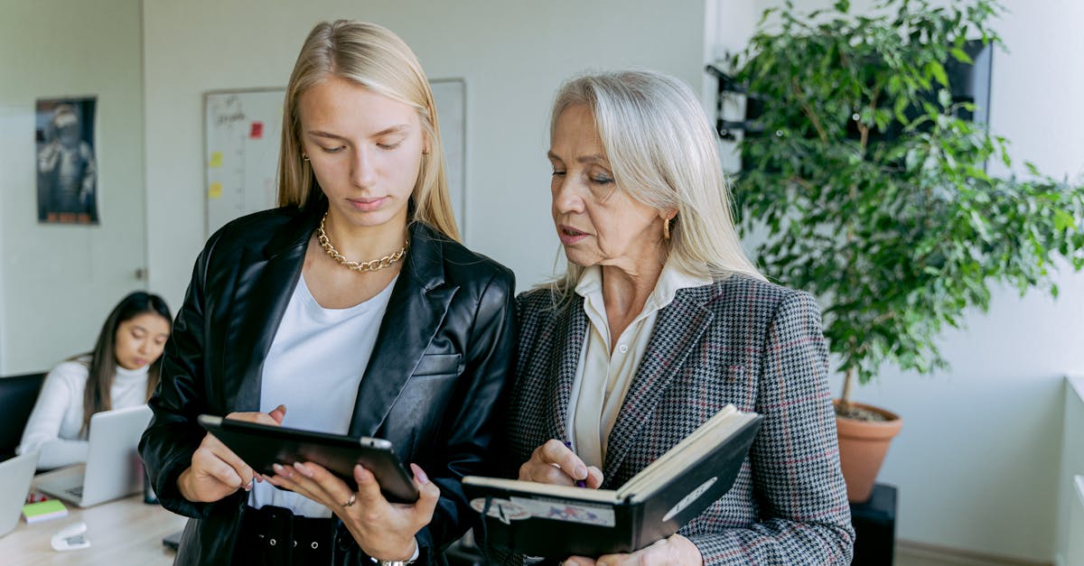 买微信小号:nmomi手环app详情下载教程